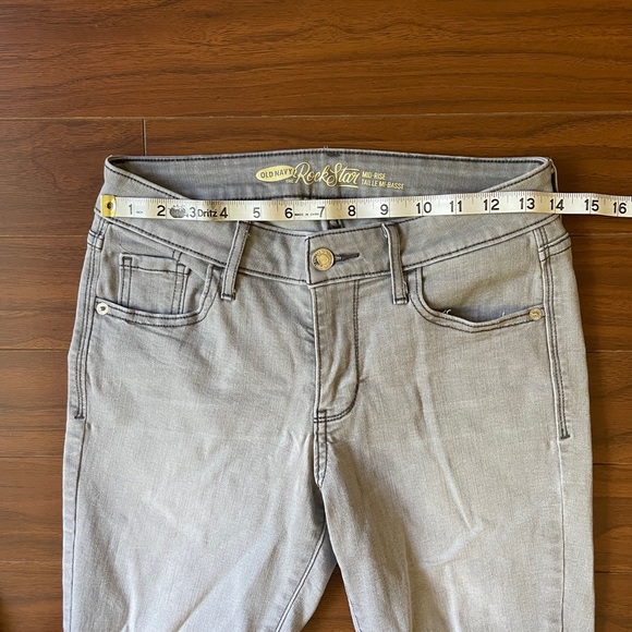 Women’s Old Navy Rockstar Mid-rise Skinny Jeans - Picture 5 of 6